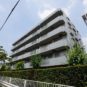 【ソルビエたまプラーザ】<br> 所在地　：神奈川県横浜市青葉区元石川町<br> 交通　　：東急田園都市線「たまプラーザ」駅徒歩17分<br> 総戸数　：23戸<br> 建物構造：ＲＣ<br> 階数　　：地上5階<br> 築年月　：1995年1月<br> 施主　　：東京急行<br> 施工　　：東急建設