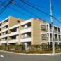 【リーデンススクエアあおば山の手台五番館】<br> 所在地　：神奈川県横浜市青葉区奈良３丁目<br> 交通　　：東急こどもの国線「こどもの国」駅徒歩10分<br> 総戸数　：33戸<br> 建物構造：ＲＣ<br> 階数　　：地上5階<br> 築年月　：2002年9月<br> 施主　　：藤和不動産<br> 施工　　：環境建設