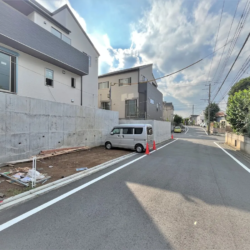 【NEW】<br>［横浜市青葉区柿の木台新築一戸建住宅6号棟］<br>［今週の土・日 予約制内覧会開催 内覧予約受付中］<br>［東急田園都市線「藤が丘」駅徒歩18分］<br>〔土地140㎡超・建物104㎡超・4LDK〕